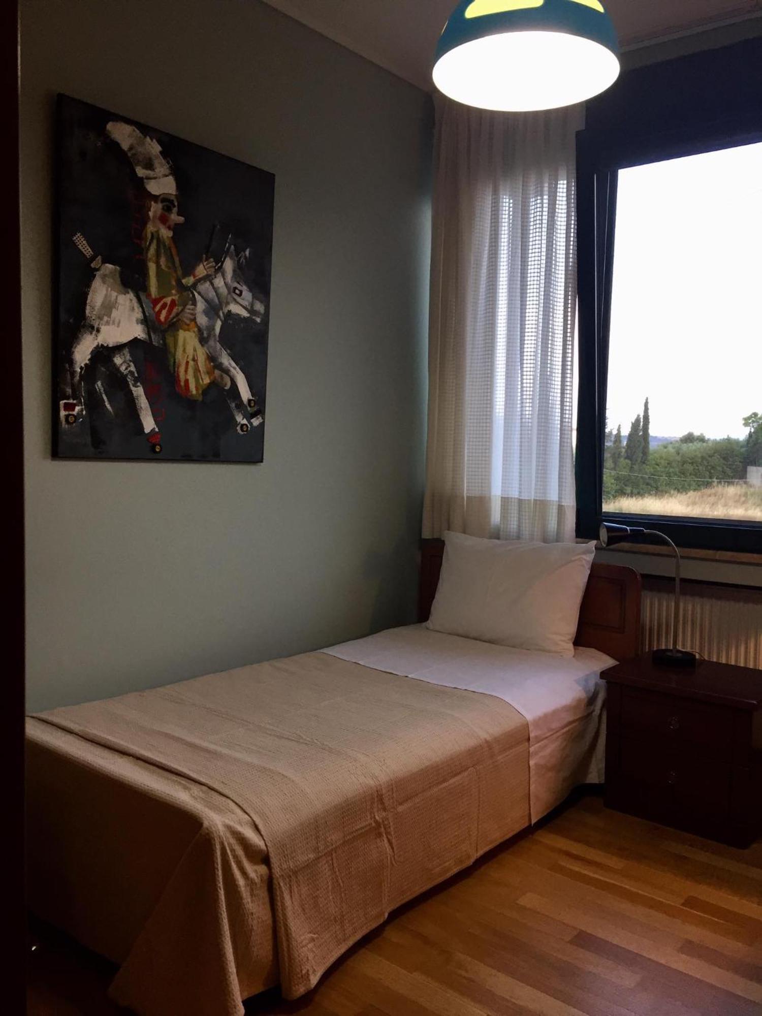 Small Apartment Near Athens Airport Pikérmion Dış mekan fotoğraf